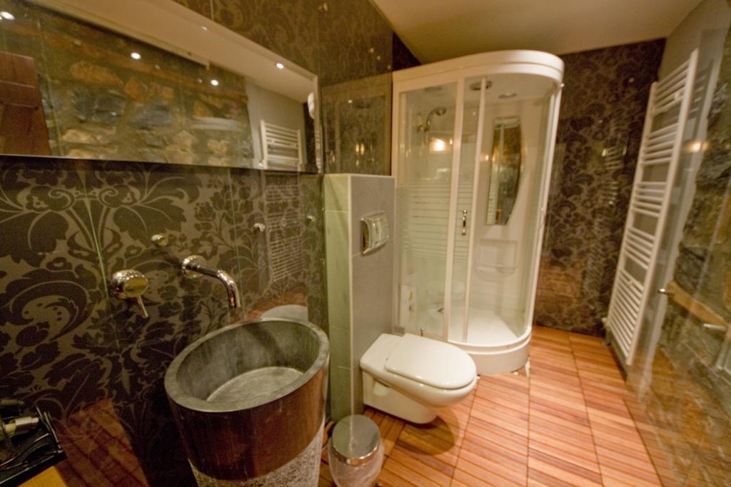 Onar Guesthouse Agios Athanasios  Buitenkant foto